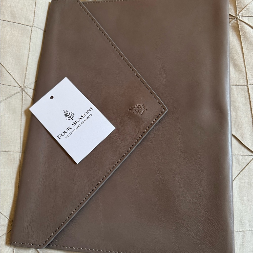 Four Seasons dark gray Leather Portfolio
